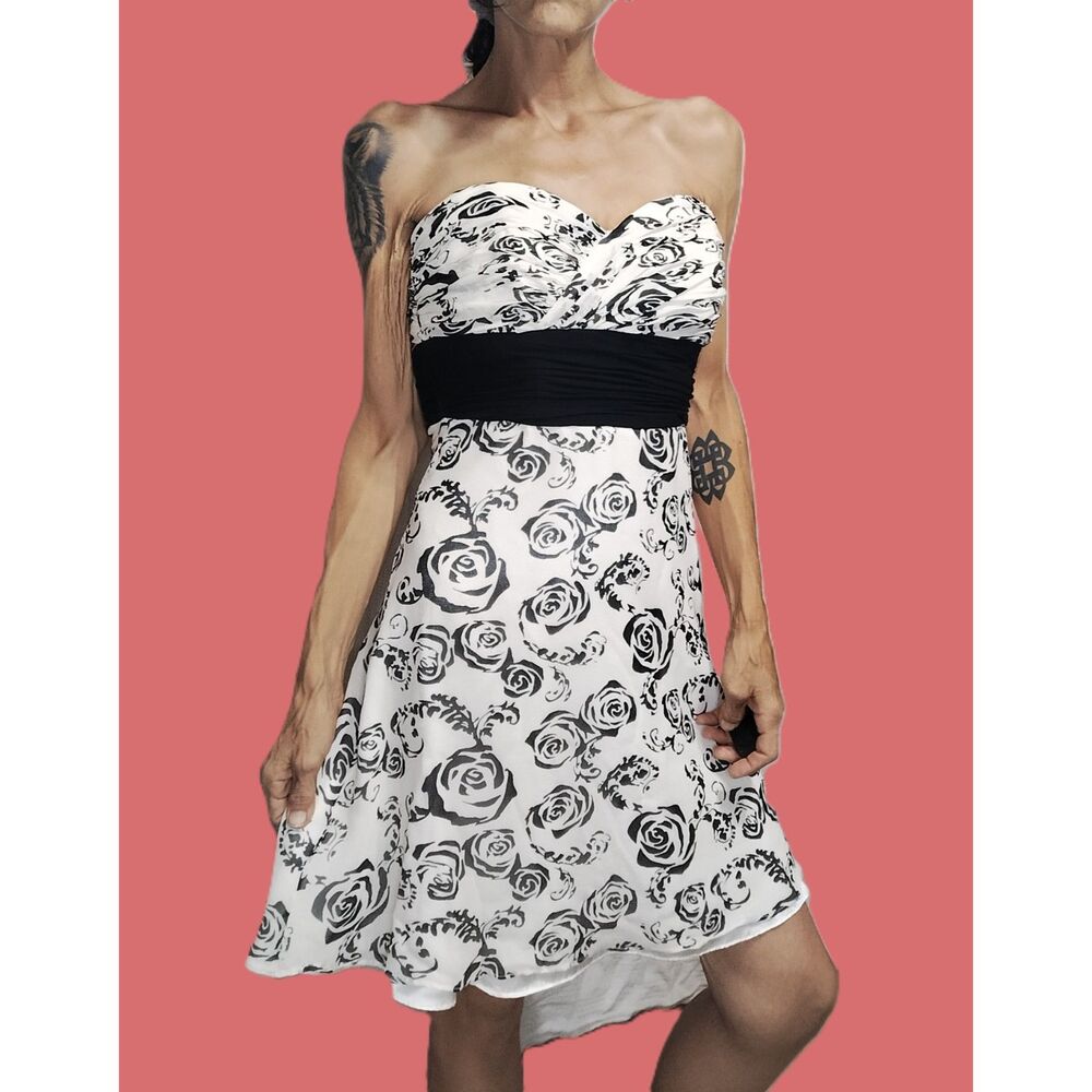 White House Black Market ~ White Black Floral Strapless Silk Mini Dress ~ Size 0